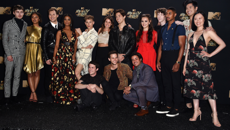 Illustration for article titled Stars Donned Their Best Sequins on the MTV Movie & TV Awards Red Carpet
